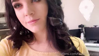 theemilylynne matchless chick spins elastic booty