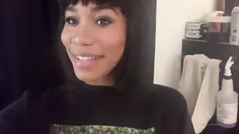 thejennafox cute young lady shows off beautiful tits