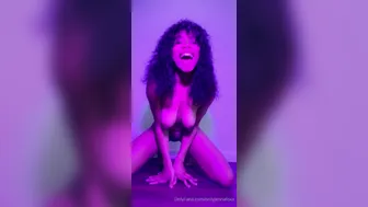 thejennafox beauty in stockings gently pulls pussy