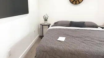 thejennafox wild confused jumps on sex toy