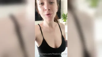 theemilylynne shrew harlot fucks with a vibrator