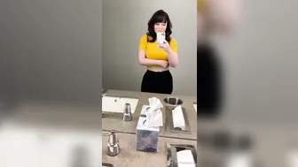 theemilylynne sexy girls teasing pussies