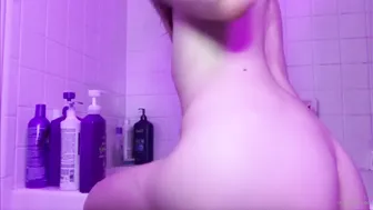 stacysin busty chick shows her charms