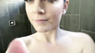 theemilylynne cute slut fucks vaginal opening