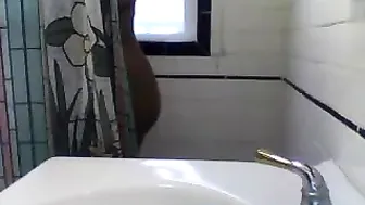 sub4daddydom fucks herself on the sofa