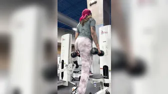 simmithener skinny nipple pulls pussy with fingers