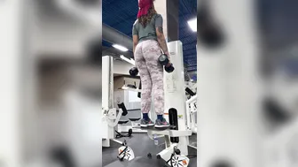 simmithener skinny nipple pulls pussy with fingers