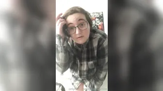 squishylynxi the charming slut fucks her pussy with a phallus