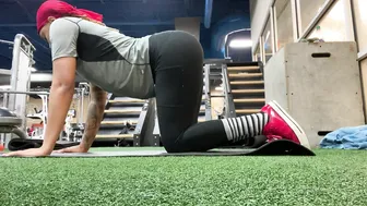 simmithener beautiful model caresses big tits