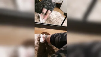 soleneed jerking in the car