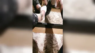 soleneed jerking in the car