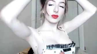 summerskyexo crazy mare fiercely masturbating their holes