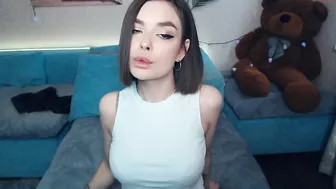send_me_an_angel hot blonde girl masturbates cunt