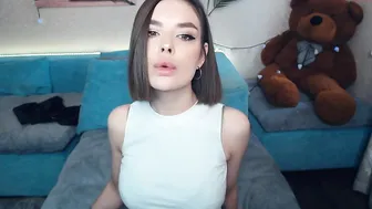 send_me_an_angel hot blonde girl masturbates cunt
