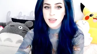 kati3kat charming courtesan jerks pussy with dildos