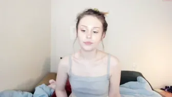 strawberry141 luxurious lady fuck both holes