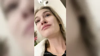 real_tiffany Cute woman fucks without taking off her panties