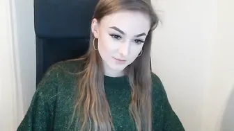 janetta_s naughty female caresses shaved cunt