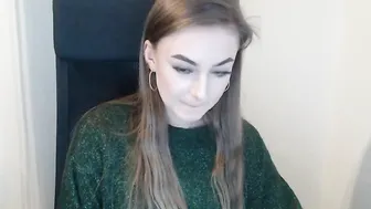 janetta_s naughty female caresses shaved cunt