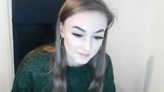 janetta_s naughty female caresses shaved cunt