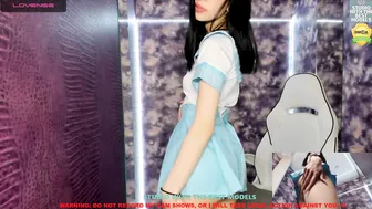 rosemary_coy black haired babe puts big tits