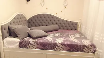 patriciashiny jerking off sitting on the edge of the bed