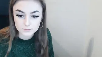 janetta_s sexy lady fucks shaved holes