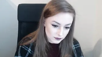 janetta_s relaxed yoke luxuriously work with pussy