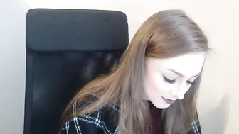 janetta_s relaxed yoke luxuriously work with pussy