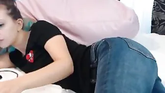 makemescreamm jerking whore on the background of new york