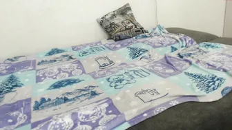 go_to_the_moon find her masturbating