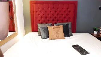 carol_mars dark haired babe digging with sex machine