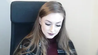 janetta_s teen black-haired chick talks coquettishly on camera