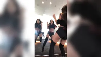 cjmiles onlyfans crazy babe posing nude