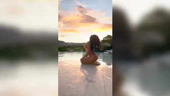 cjmiles onlyfans cute bitch massaging pussy