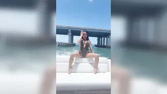 cjmiles onlyfans spicy chick gently pulls pussy