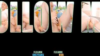 fleamx busty blonde is sucking a pussy