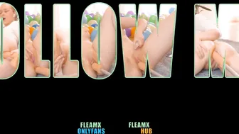 fleamx busty blonde is sucking a pussy