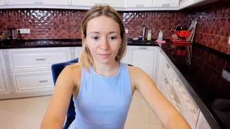 ellcrys gorgeous mare gently massages pussy