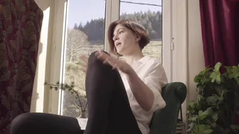 claire_moulin leggy babe