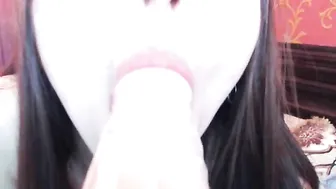 alueshka impressive babe dancing striptease