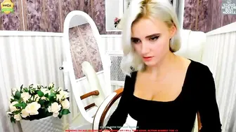 alexis_coy smiling girl