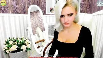 alexis_coy smiling girl