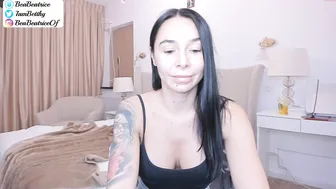 squirtbetty magnificent prankster shows herself naked on the street