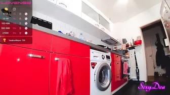 sexydea mother masturbates on skype