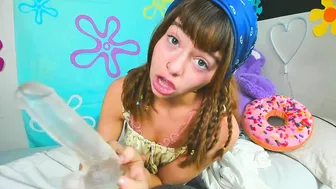 salemhex hot prostitute poses in shorts