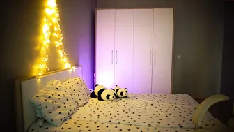 eliayun_ big breasted female - pussy fingers