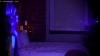 cinnabelle sexy lady fucks both holes