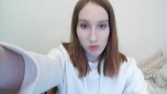 marshmallow_sage passionate chick shines pussy