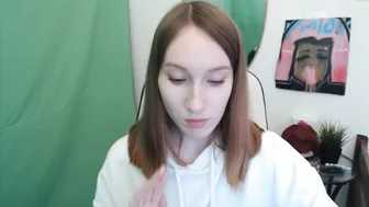 marshmallow_sage cute blonde in free chat